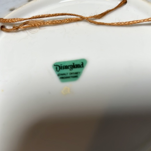 Disney Vintage Disneyland Resort Dining Plate With Castle Front Gold 22k Trim - Picture 5 of 5